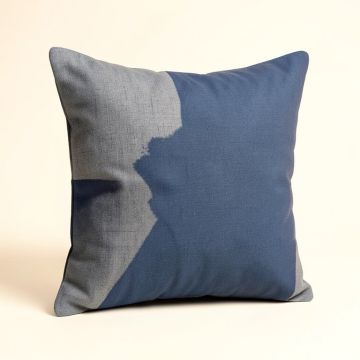 Real Generous Decorative Square Pillow Cover & Insert (synthetic illustration; no displayed measurements)