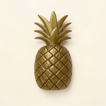 Pineapple Tin Wall Décor (synthetic illustration; no displayed measurements)