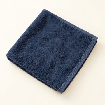 Olive Edge Bath Towel - Navy (synthetic illustration; no displayed measurements)