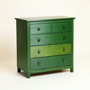 Castana 5 Drawer Chest (synthetic illustration; no displayed measurements)