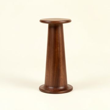 Root™ Tall Riser (synthetic illustration; no displayed measurements)