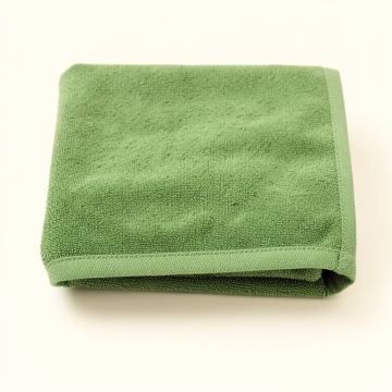 Dawn Crossing Bath Towel - Green (synthetic illustration; no displayed measurements)