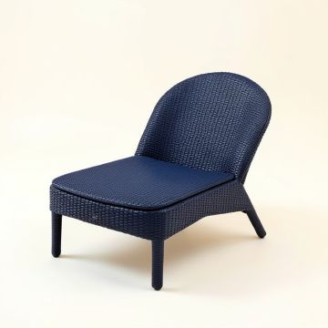 Moss Arc Outdoor Lounge Chair - Navy (synthetic illustration; no displayed measurements)