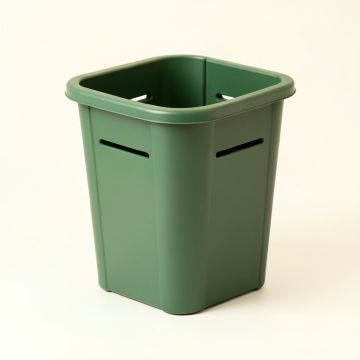 Wren Arc Closed Garden Compost Bin - Green (synthetic illustration; no displayed measurements)