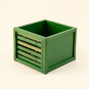 Willow Arc Empty Furniture-Style Litter Enclosure - Green (synthetic illustration; no displayed measurements)