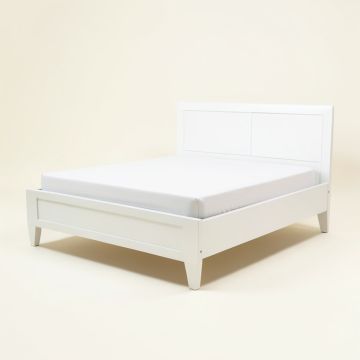 Treadaway King Standard Bed (synthetic illustration; no displayed measurements)