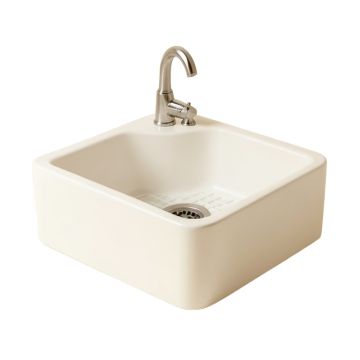 Brescia Reversible Fireclay 33 '' L X 18 '' W Farmhouse/Apron Kitchen Sink With Sink Grid