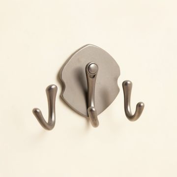 Decorative Flared Wall Mounted 3-Hook (synthetic illustration; no displayed measurements)