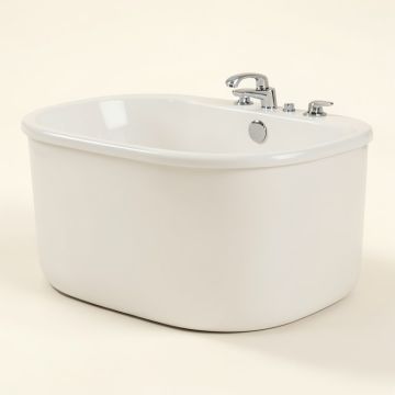 71 '' X 32 '' Freestanding Soaking Fiberglass Bathtub With Faucet (synthetic illustration; no displayed measurements)