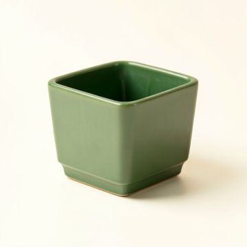 Linden Bridge Empty Planter - Green (synthetic illustration; no displayed measurements)