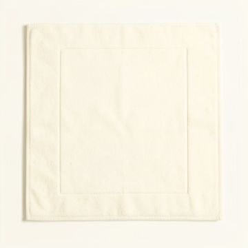 Wren Bluff Bath Mat - Ivory (synthetic illustration; no displayed measurements)