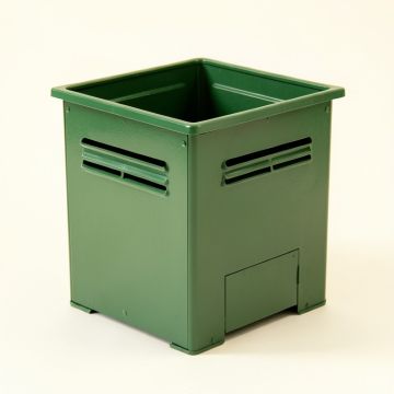 Wren Bend Closed Garden Compost Bin - Green (synthetic illustration; no displayed measurements)