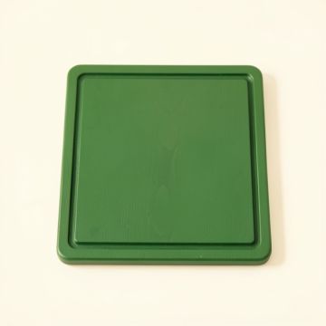 Heath Bridge Cutting Board - Green (synthetic illustration; no displayed measurements)