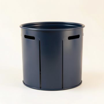 Ridge Canyon Closed Garden Compost Bin - Navy (synthetic illustration; no displayed measurements)