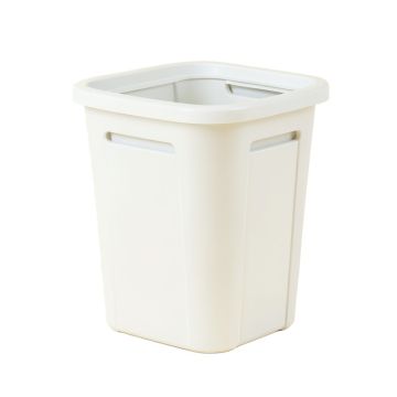 Wren Canyon Closed Garden Compost Bin - White