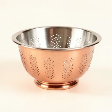 Vonshef Stainless Steel Colander (synthetic illustration; no displayed measurements)