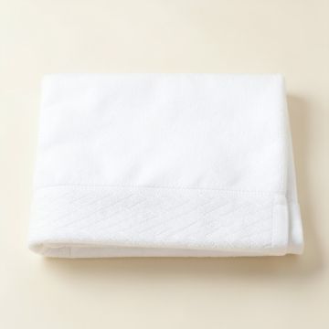 Aspen Dale Bath Towel - White (synthetic illustration; no displayed measurements)