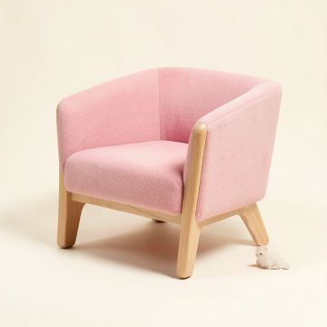 Mnatsagan Kids Club Chair (synthetic illustration; no displayed measurements)