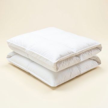 600 Fill Power All Season Goose Down Comforter (synthetic illustration; no displayed measurements)
