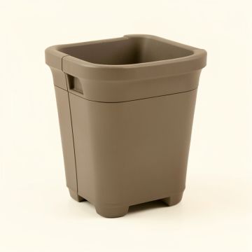 Lesher Self-Watering Railing Planter (synthetic illustration; no displayed measurements)