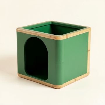 Reed Brook Empty Furniture-Style Litter Enclosure - Green (synthetic illustration; no displayed measurements)