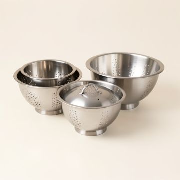 Cuisinart 3 Piece Stainless Steel Strainer Set (synthetic illustration; no displayed measurements)