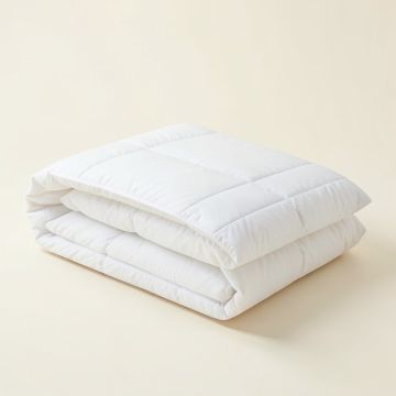 Islwyn Inducer Comforter Set (synthetic illustration; no displayed measurements)