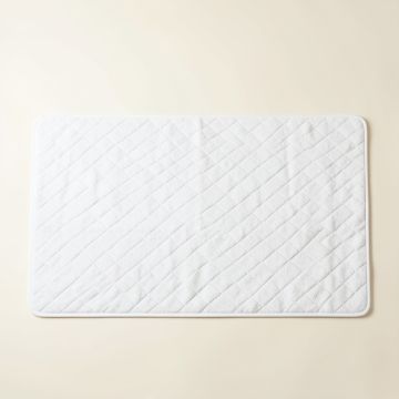 Cliff Dell Bath Mat - White (synthetic illustration; no displayed measurements)