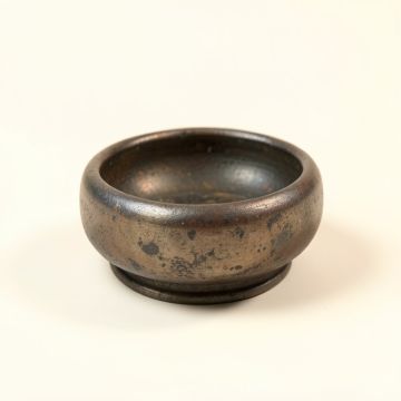 Vintage Riser Mount Soap Dish (synthetic illustration; no displayed measurements)