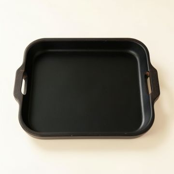 Meadow Arc Serving Tray - Black (synthetic illustration; no displayed measurements)