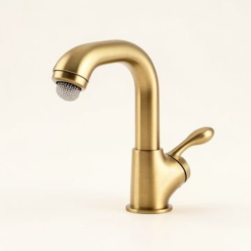 Brantford Pull Down Touchless Single Handle Kitchen Faucet With Motionsense Wave And (synthetic illustration; no displayed measurements)