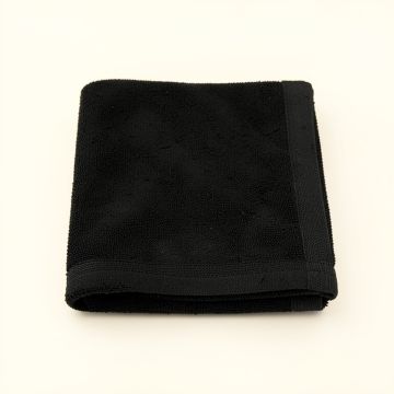 Cliff Crest Bath Towel - Black (synthetic illustration; no displayed measurements)