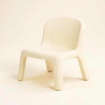 Aghalislone Kids Chair (synthetic illustration; no displayed measurements)