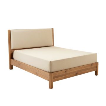 Leesburg Standard Bed (synthetic illustration; no displayed measurements)