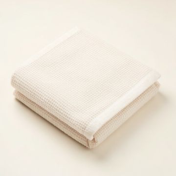 Hazel Crest Bath Towel - Ivory (synthetic illustration; no displayed measurements)