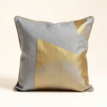 German Golden Caves Throw Pillow (synthetic illustration; no displayed measurements)