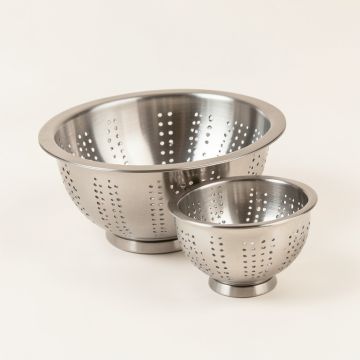 Bene Casa 2 Piece Stainless Steel Strainer Set (synthetic illustration; no displayed measurements)