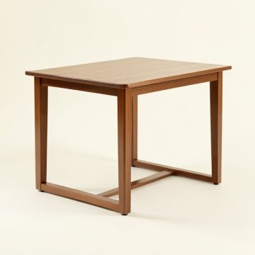 Beatrice Everyday Dining Table (synthetic illustration; no displayed measurements)