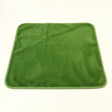 Olive Edge Bath Mat - Green (synthetic illustration; no displayed measurements)