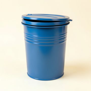 Dune Bridge Closed Garden Compost Bin - Blue (synthetic illustration; no displayed measurements)