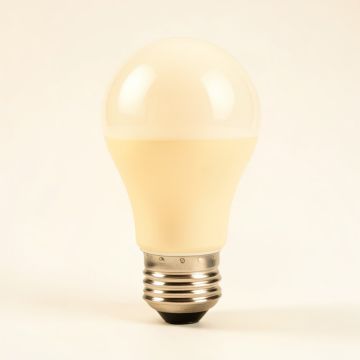40 Watt , St58 Incandescent , Dimmable Light Bulb , Warm White ( 2700K ) E12/Candelabra Base (synthetic illustration; no displayed measurements)