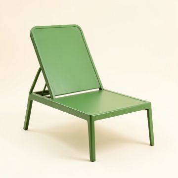 Cedar Brook Outdoor Lounge Chair - Green (synthetic illustration; no displayed measurements)