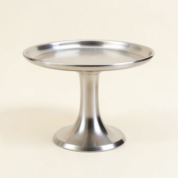Jocelyn Cake Stand (synthetic illustration; no displayed measurements)