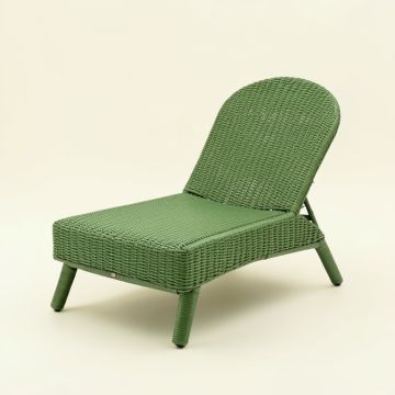 Moss Canyon Outdoor Lounge Chair - Green (synthetic illustration; no displayed measurements)