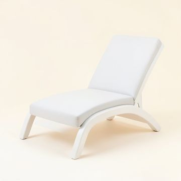 Sorrento Chaise Lounge (synthetic illustration; no displayed measurements)