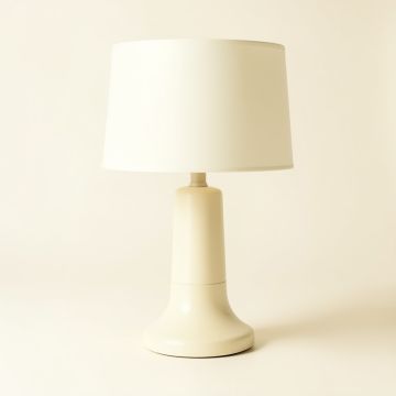 21 '' Cream Table Lamp (synthetic illustration; no displayed measurements)