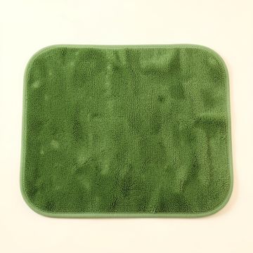 Holly Arc Bath Mat (synthetic illustration; no displayed measurements)