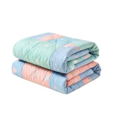 Nicholas Reversible Quilt Set