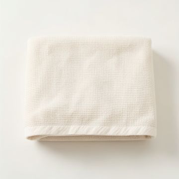 Vale Branch Bath Towel - Cream (synthetic illustration; no displayed measurements)