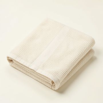 Hill Crossing Bath Towel - Cream (synthetic illustration; no displayed measurements)